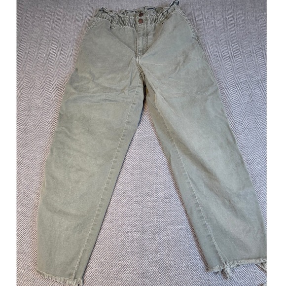 Universal Thread Pants - Universal Thread Olive Green Paperbag Waist Frayed Hem Tapered Pants Size 4